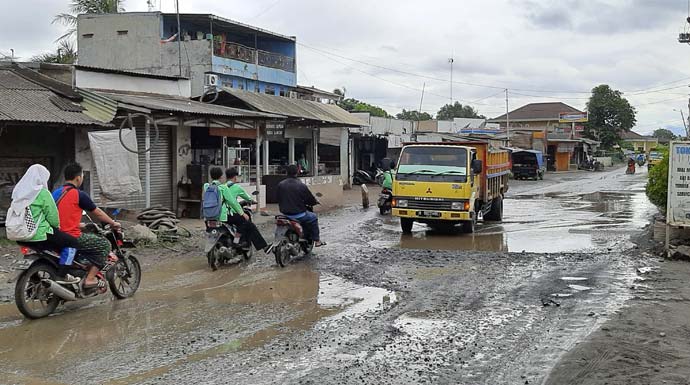 Jalan-Raya-Cicangkal