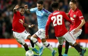 Manchester City lolos ke final Piala Liga Inggris meski kalah 0-1 dari Manchester United di leg kedua, Kamis (30/1) dini hari WIB. (busbybabe)