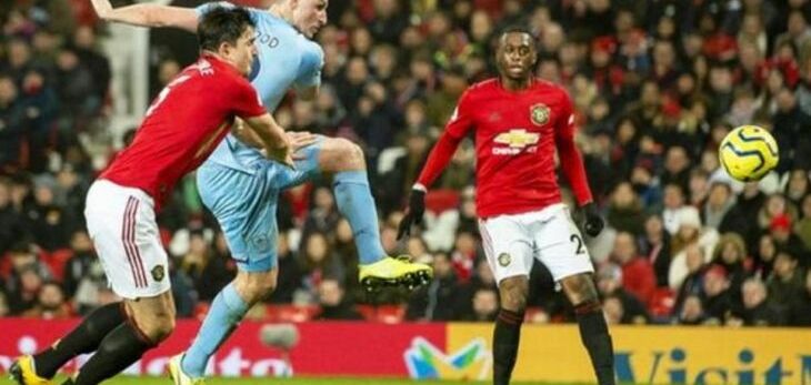 Manchester United dipermalukan Burnley di kandang sendiri dengan kekalahan 0-2 pada laga pekan ke-24 Liga Inggris, Kamis (23/1). (BBC)