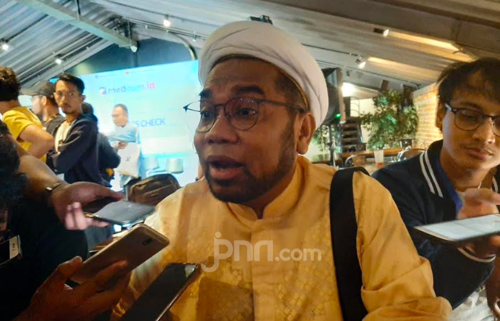 enaga Ahli Utama Kantor Staf Presiden Ali Mochtar Ngabalin. Foto: Aristo Setiawan/jpnn