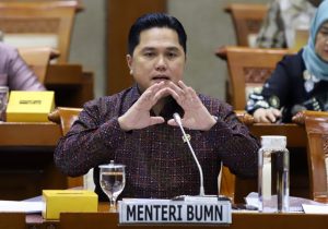 Menteri BUMN Erick Tohir saat Rapat Kerja (Raker) Panitia Kerja (Panja) Jiwasraya di Kompleks Parlemen, Senayan, Jakarta, Rabu (29/1). Raker Panja Jiwasraya membahas penyelesaian sengkarut PT Asuransi Jiwasraya (Persero). (Dery Ridwansah/ JawaPos.com)