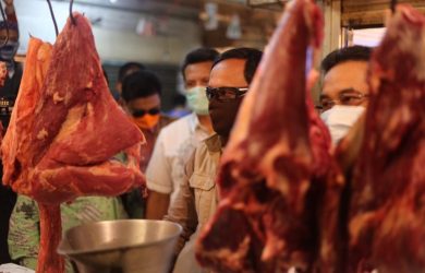 Ilustrasi pedagang daging sapi di Pasar bogor