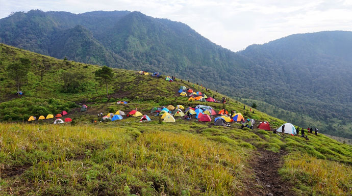 Ilustrasi Gunung Guntur Garut