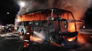 Bus-terbakar